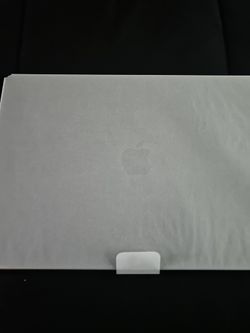 New MacBook M4 16inch