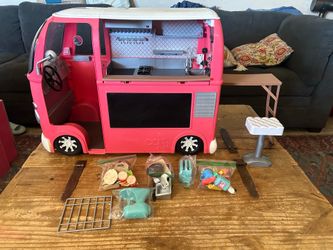 Our Generation Dolls, Play-sets & Accessories Lot