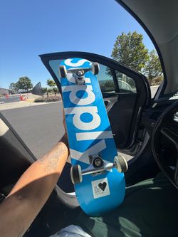 Skateboard 40$