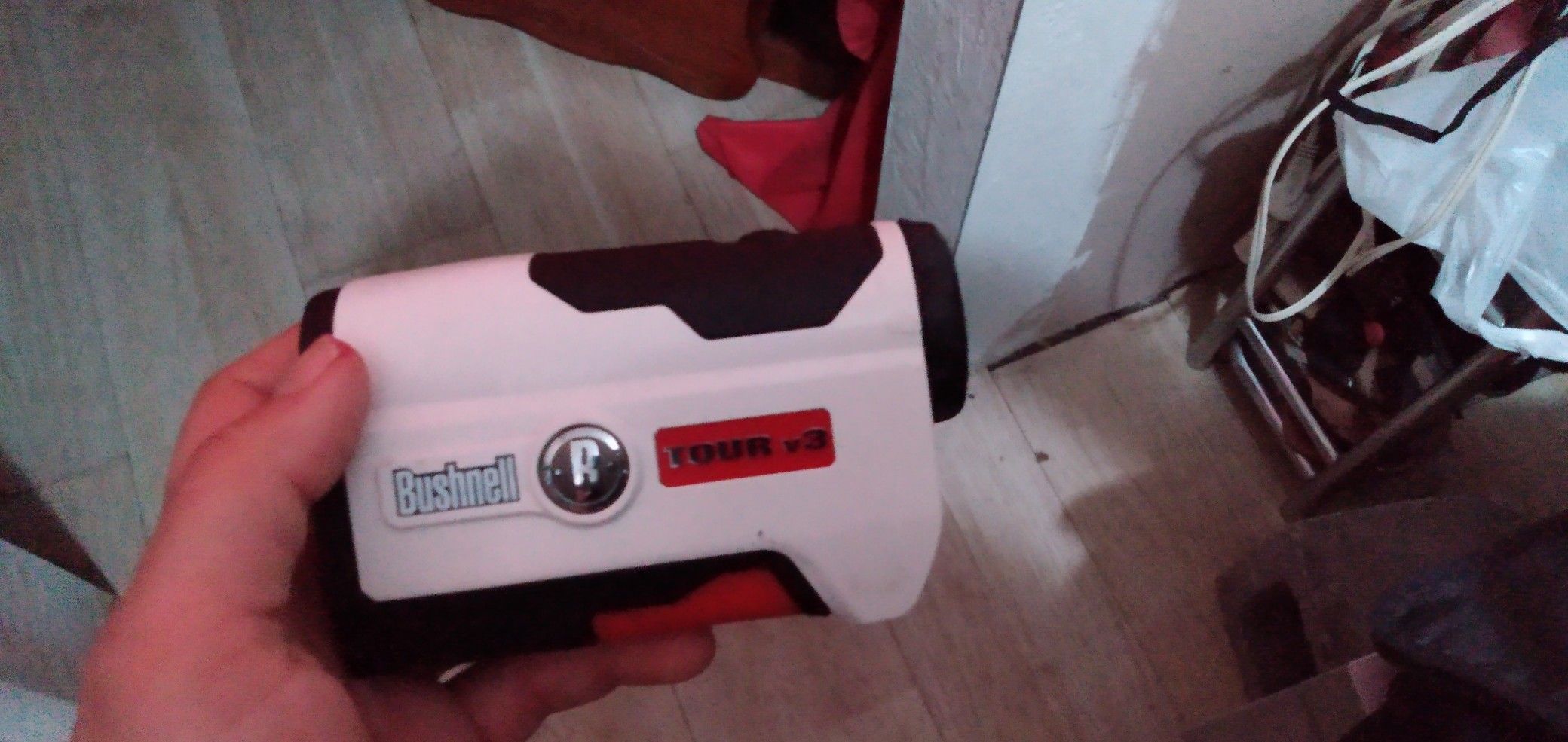 Bushnell TOUR v3