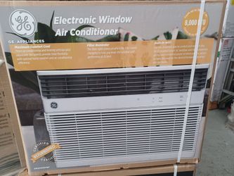 8000btu windows AC/ HEATER both by GE smart WiFi.  Complete Set new with warranty.