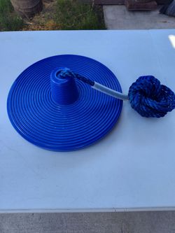 Disc rotating swing