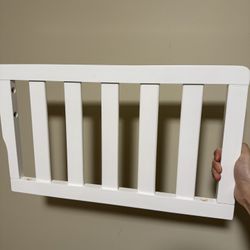 Dream On Me Universal Toddler Rail