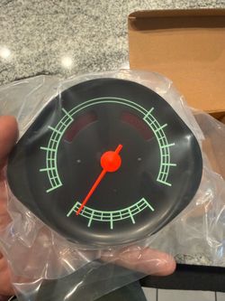 Round Automotive Gauge with Red Needle