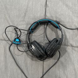 gaming headsets (50 PRICE FOR ALL 3)