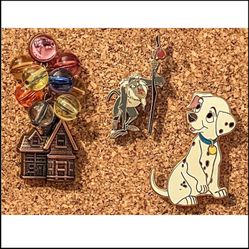 Disney Pin Set