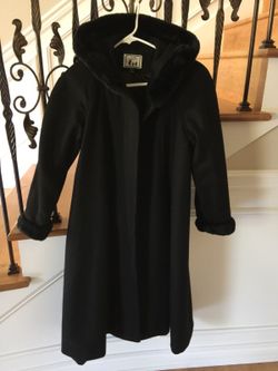 Girls long coat with hood size 12 100 Wool Trilogi Collection for Sale in Woodinville WA OfferUp