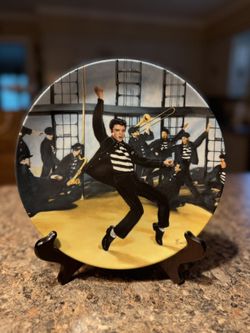 Elvis Plates