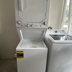 Stackable washer and dryer combo 24”