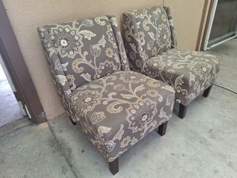 2 ACCENT CHAIRS