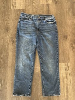 A.N.A. High-Rise Straight Women's Jeans. Size 16P. Used. Great Condition! 