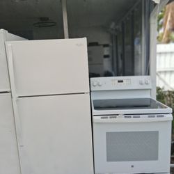 Set De Refrigerador And Stove Work Perfect