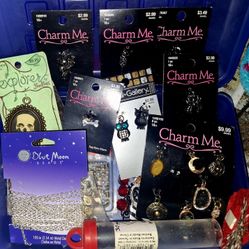 Several Charm Me Charms With Whole Kit