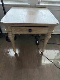Accent table, solid wood, very good condition