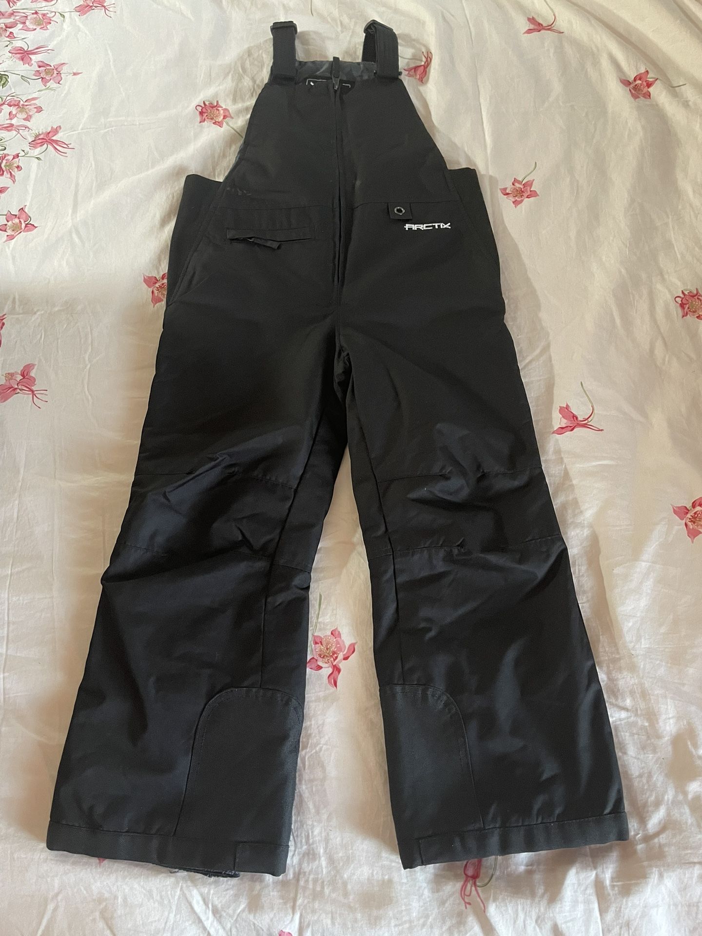 Black snowsuit is size 5K XS/TP kids