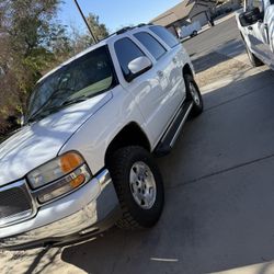 2003 GMC Yukon