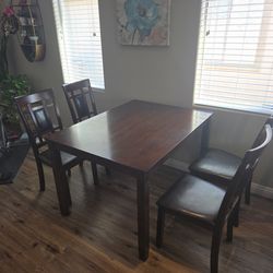 Dining set