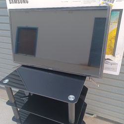 New In The Box, 2017 32" SAMSUNG Smart Tv