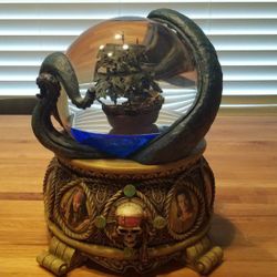 Pirates of The Caribbean Snow Globe