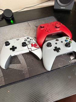 Xbox controllers (prices in description )