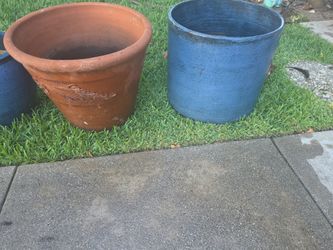 Expensive Cermic big Pots for 7 plants 300