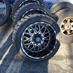 SPECIAL DEAL ON THIS 22x12 WITH 33 Inch Tires