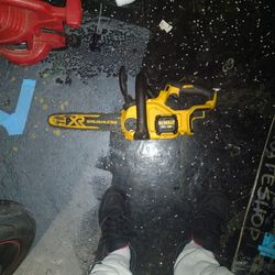 DeWalt Battery Powered Chainsaw