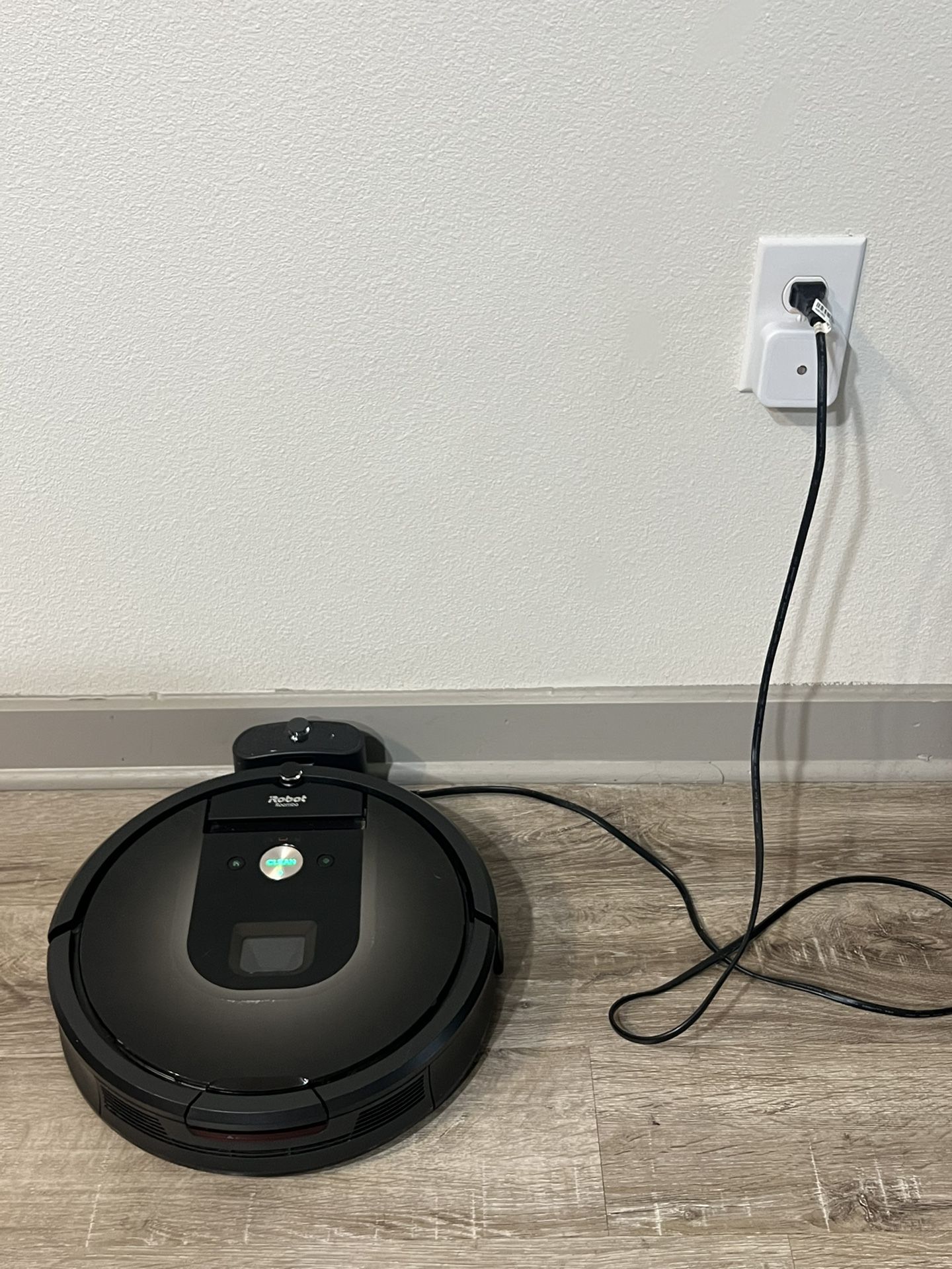 iRobot Roomba Model 985
