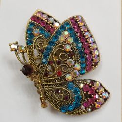 Rinestone Butterfly Pin 