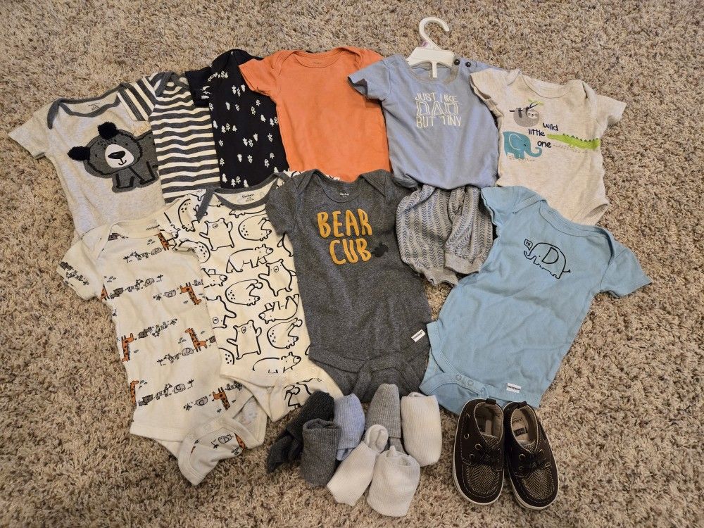 6-9 Month Short Sleeve Bodysuits, Socks, And Shoes