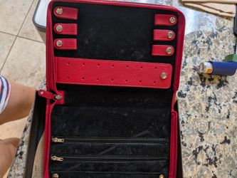 Leatherolgy jewelry travel case