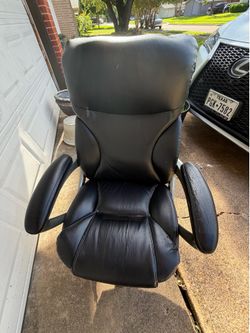 OFFICE CHAIR; cross streets are Arapaho & Waterview