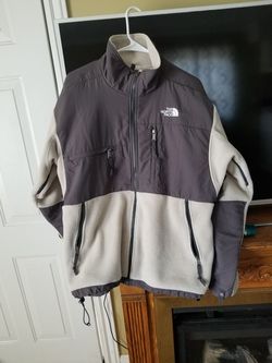 Grey mens northface fleece jacket. Size M