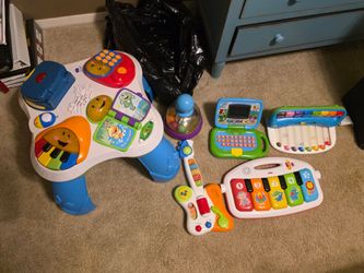 Playpen & learning toys