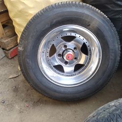 5 Lugs Rim And Tire Good Conditions