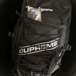 Supreme Backpack Canvas Black White Tote Red for Sale in Monterey Park, CA  - OfferUp