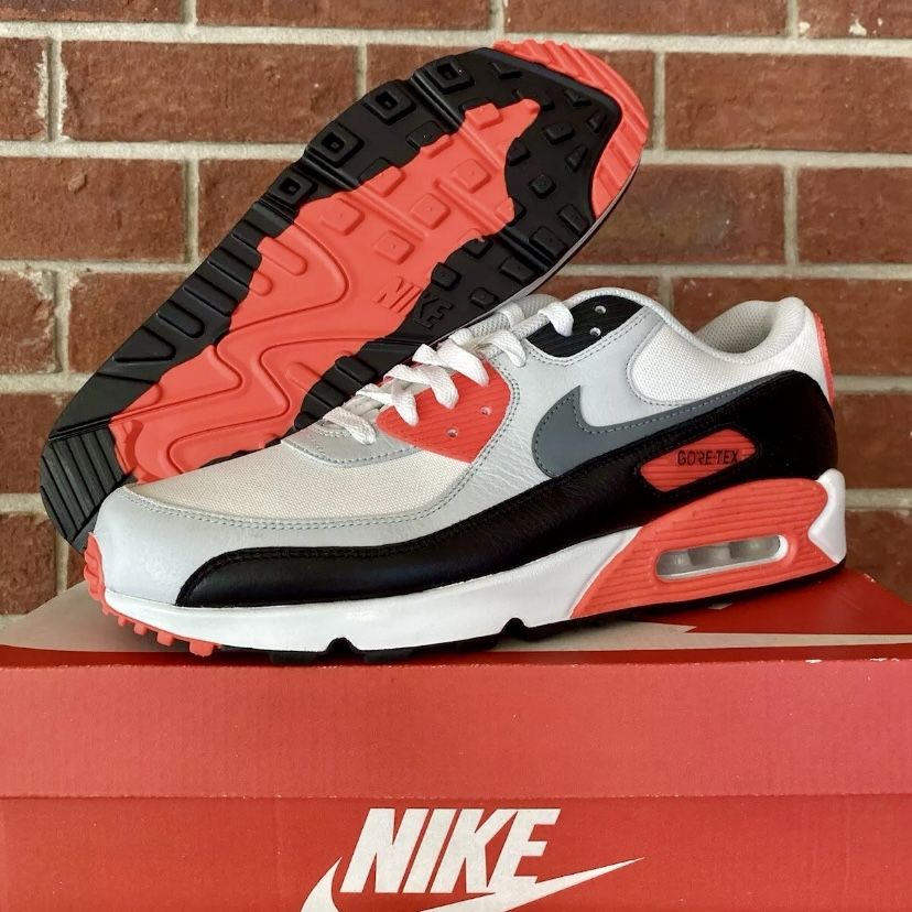 Nike Air Max 90 Infrared - Size 10