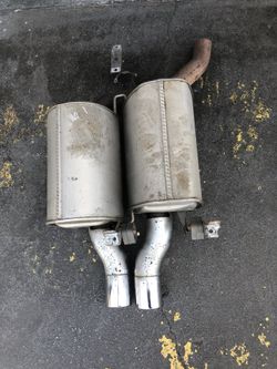 Stock e60 m5 mufflers both of them