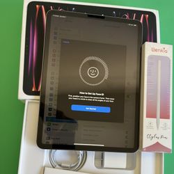 Apple iPad Pro 11” 4th generation (M2 Chip) 128GB WiFi + Cellular / unlocked with keyboard and pencil 