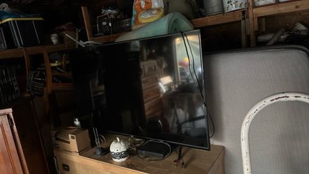 RCA Tv Not Smart 65” $100