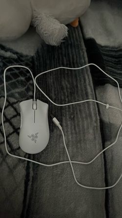 Razer Deathradder wired  gaming mouse