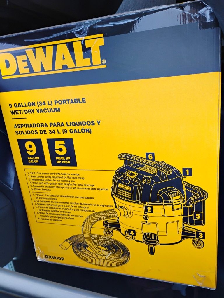 DEWALT WET DRY SHOP VAC