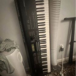Yamaha mox8 piano