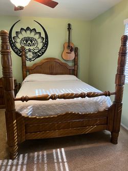 Solid Wood Four-Poster Bed Frame