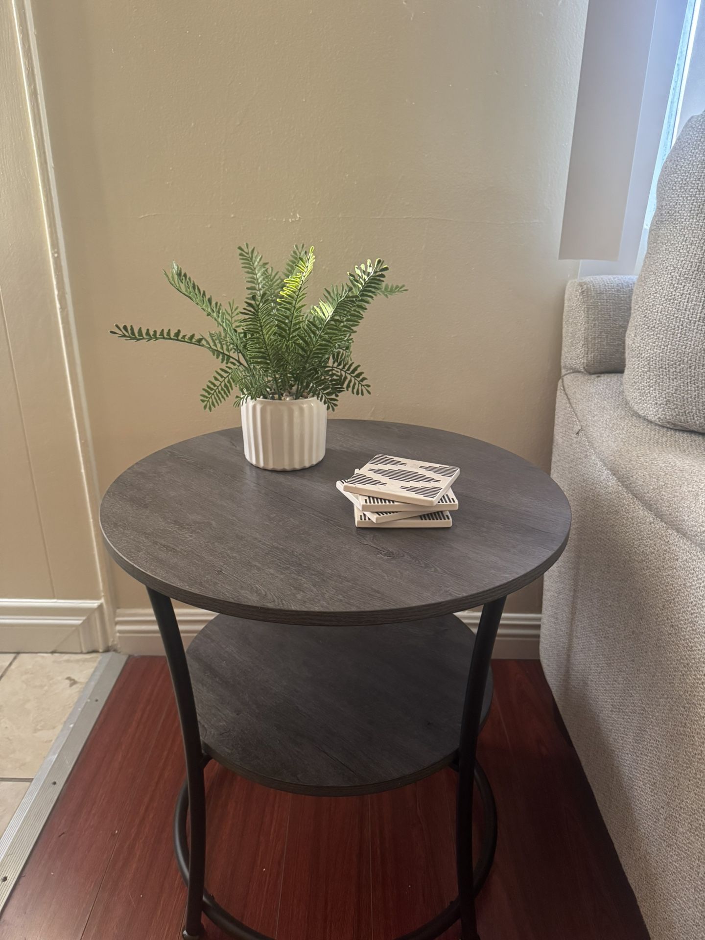 Coffee/End Table