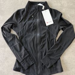 Lululemon Define Jacket NULU Size 4 Brand New With Tags 