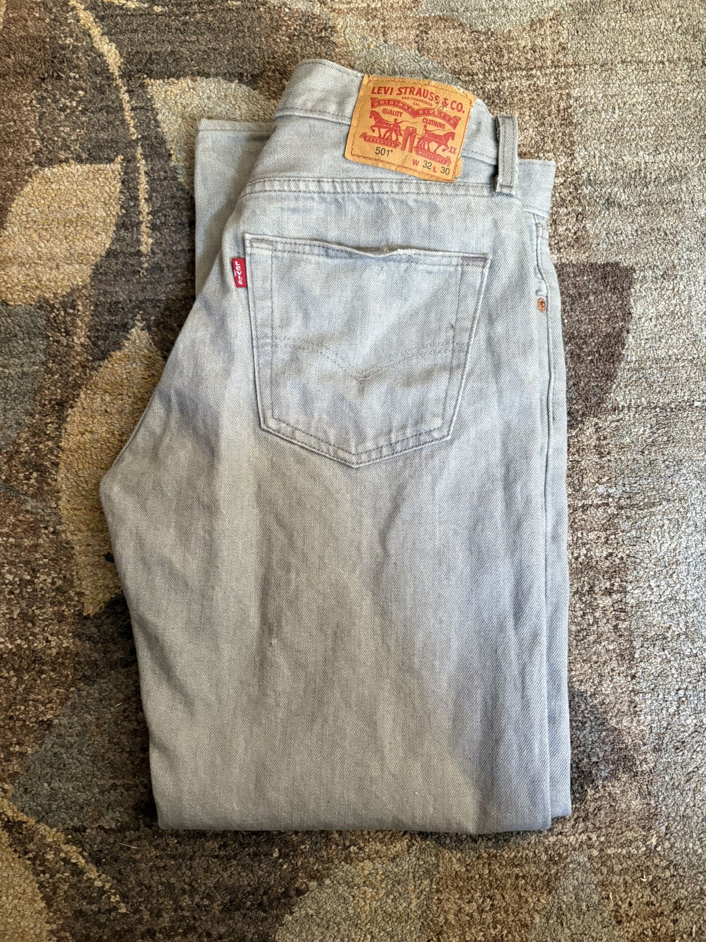 $13*501mens Levi’s jeans 32x30