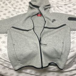 Nike Tech 