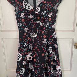 Skull Dress Size M