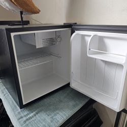 Mini Fridge In Great Working Condition 